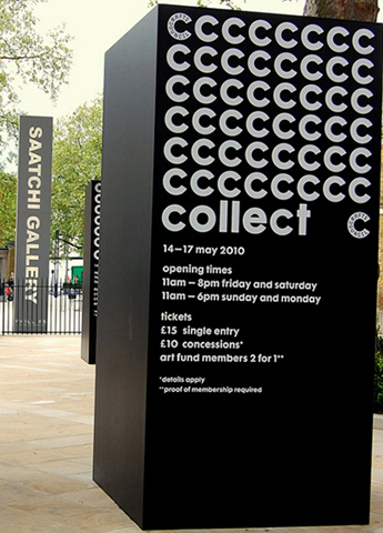 <a href='http://www.alyngriffiths.com/scene/2010/05/collect-at-the-saatchi-gallery/'>http://www.alyngriffiths.com/scene/2010/05/collect-at-the-saatchi-gallery/</a>